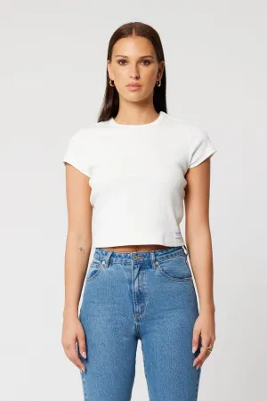 90S ICON BABY TEE - WHITE SAND