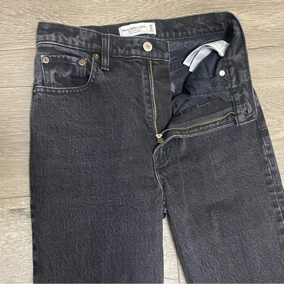 Abercrombie &amp; Fitch Jeans Black Wash 90s Straight Ultra High Rise Sz 25 0L