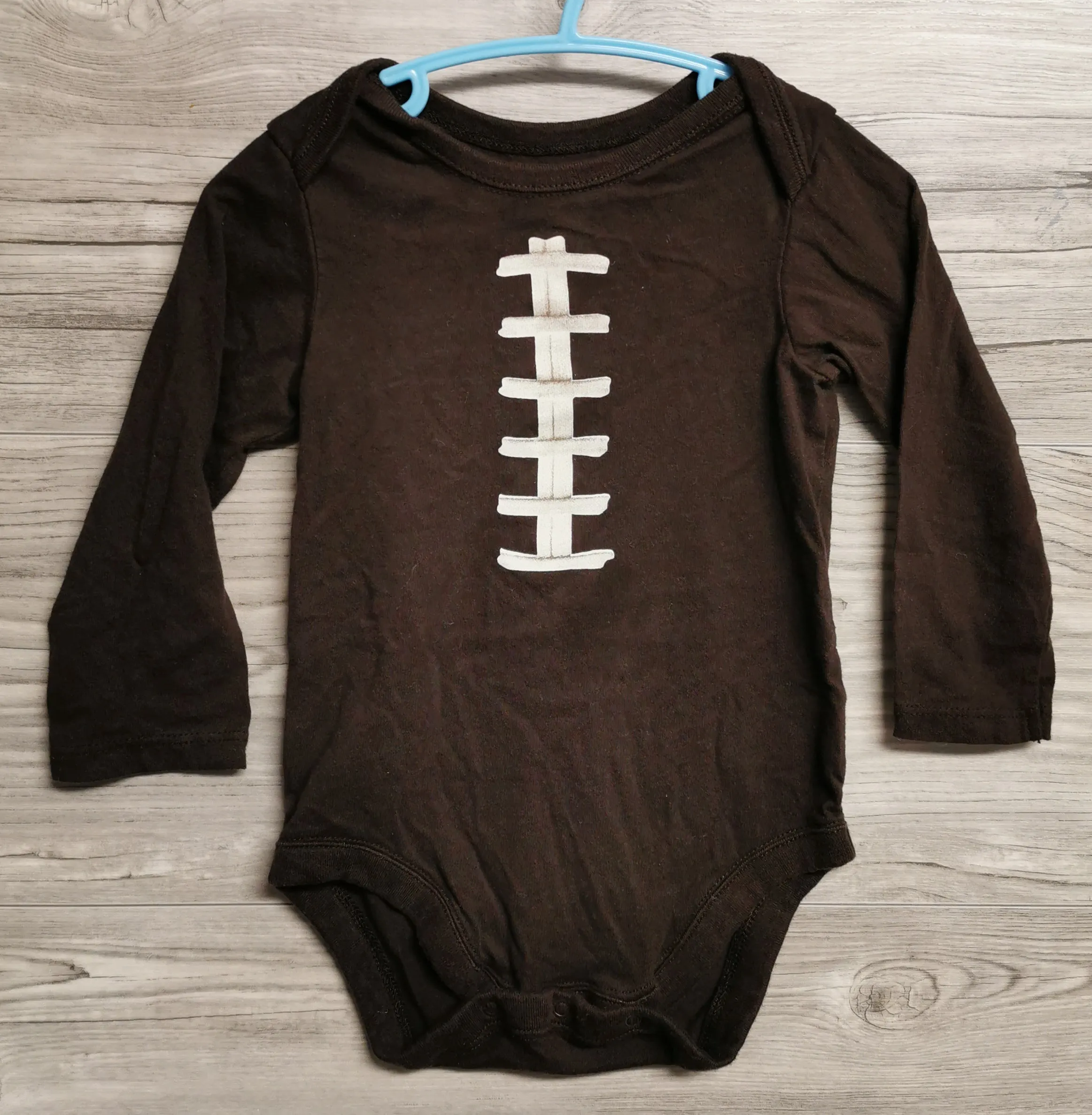 BABY BOY SIZE(S) 12/18 MONTHS - 4 Pack, Graphic Onesies EUC B50