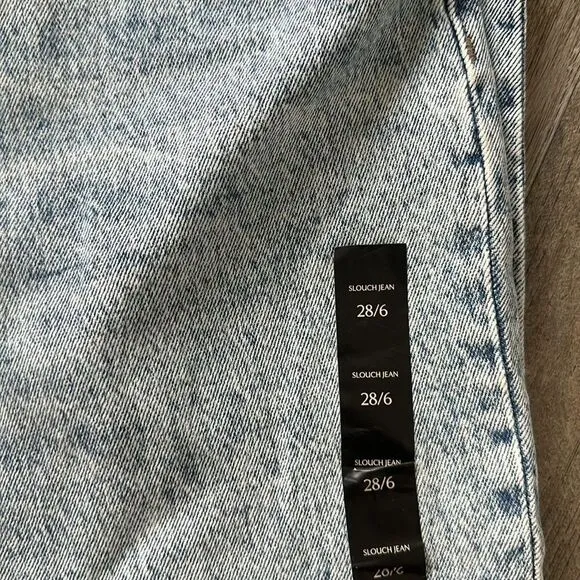 Banana Republic Vintage Slouch Cuff Jeans Denim Light Wash Women's Size 28/6 NWT