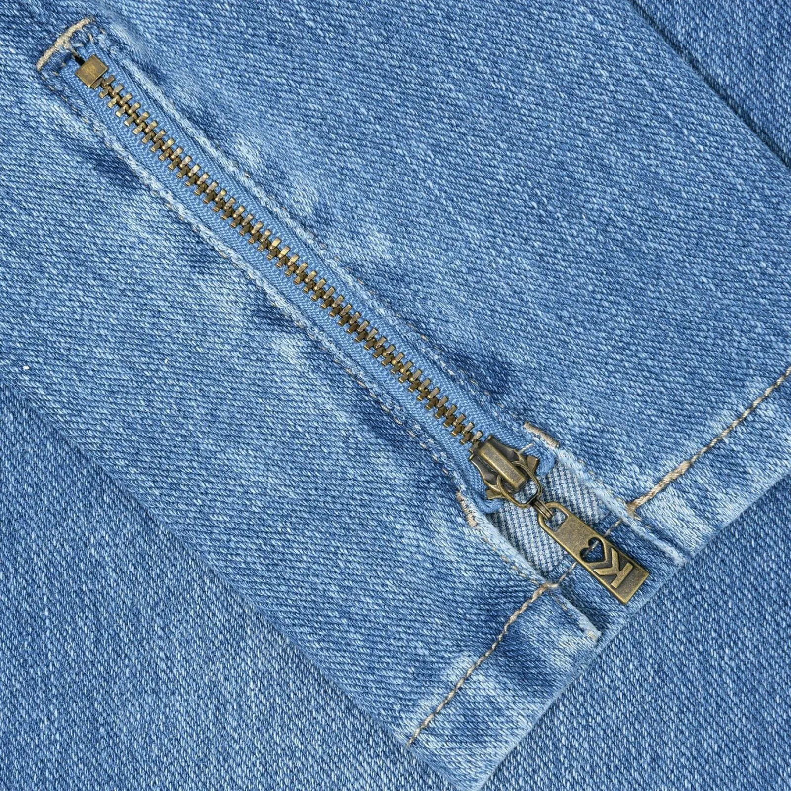Belle by Kim Gravel Petite Flexibelle Pull-On Zip Ankle Jeans