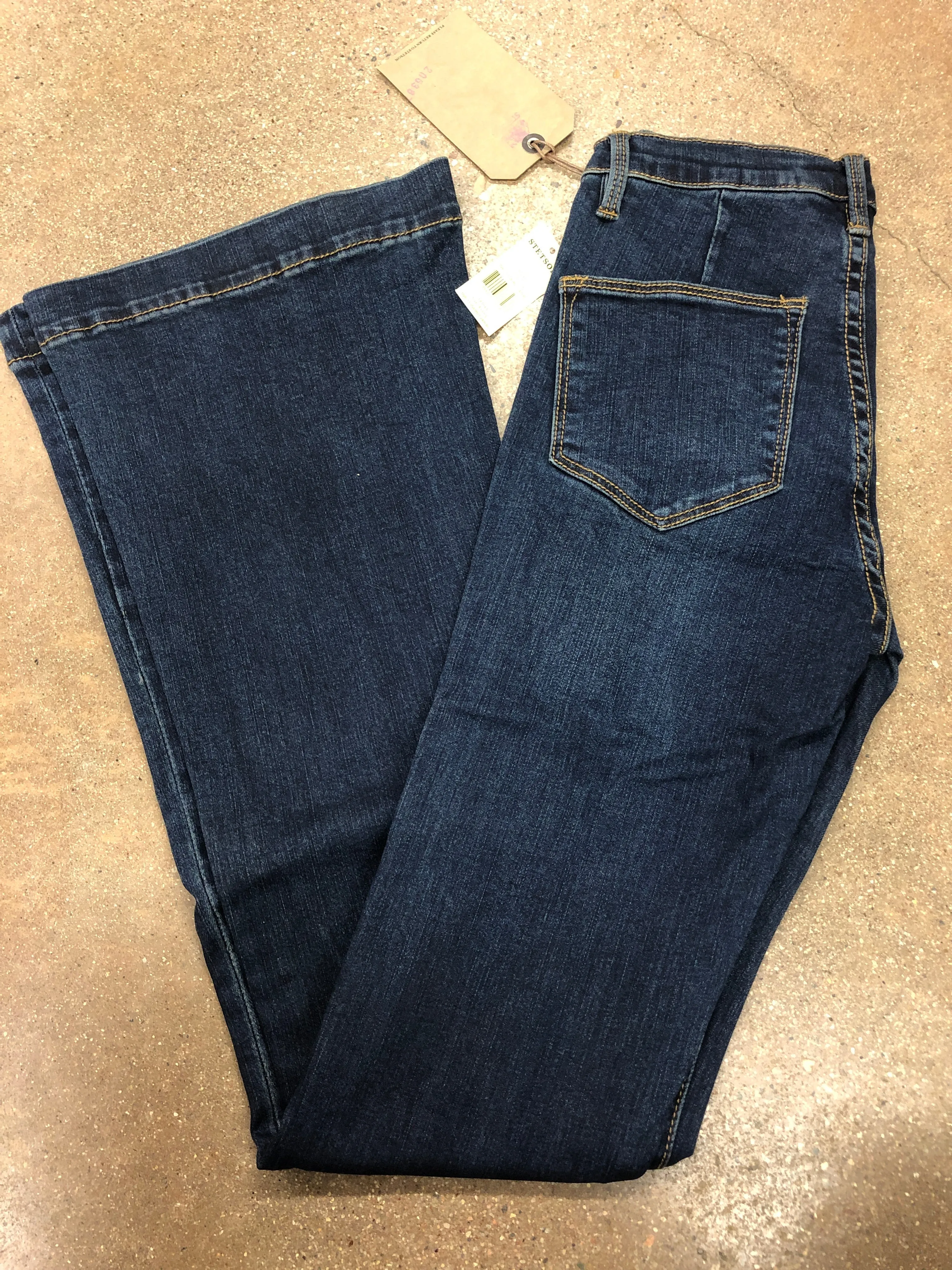 CL11-054-0921-2409 Stetson Jean Flare Leg High Rise Plain Back Pocket