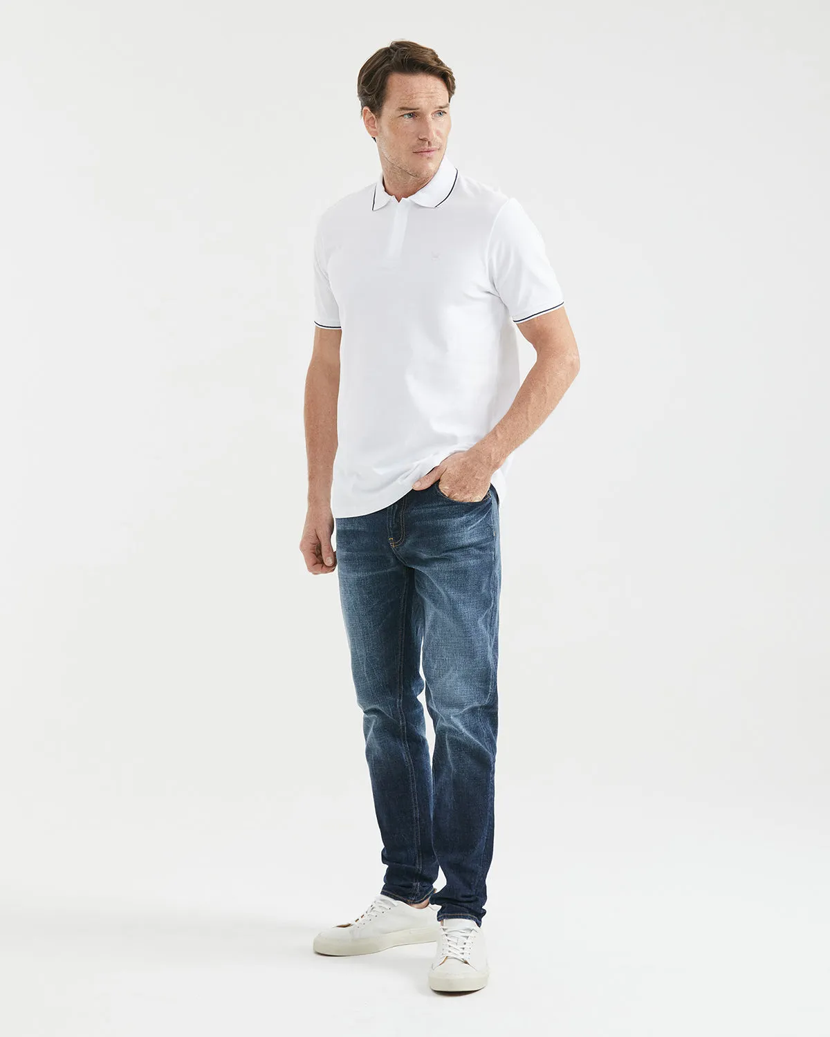 CLASSIC FIT ICONIC POLO IN WHITE