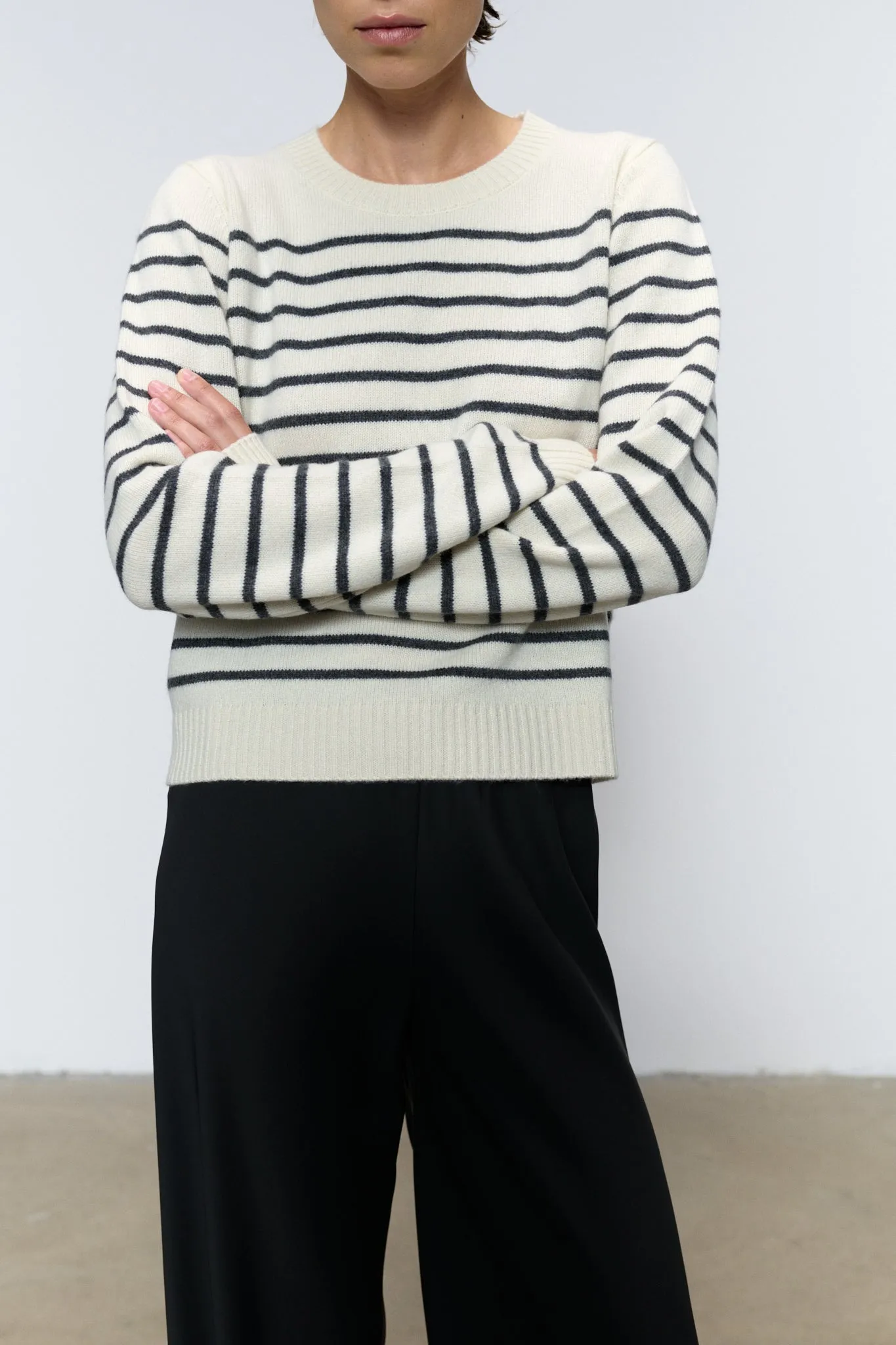 Classic Sweater 02