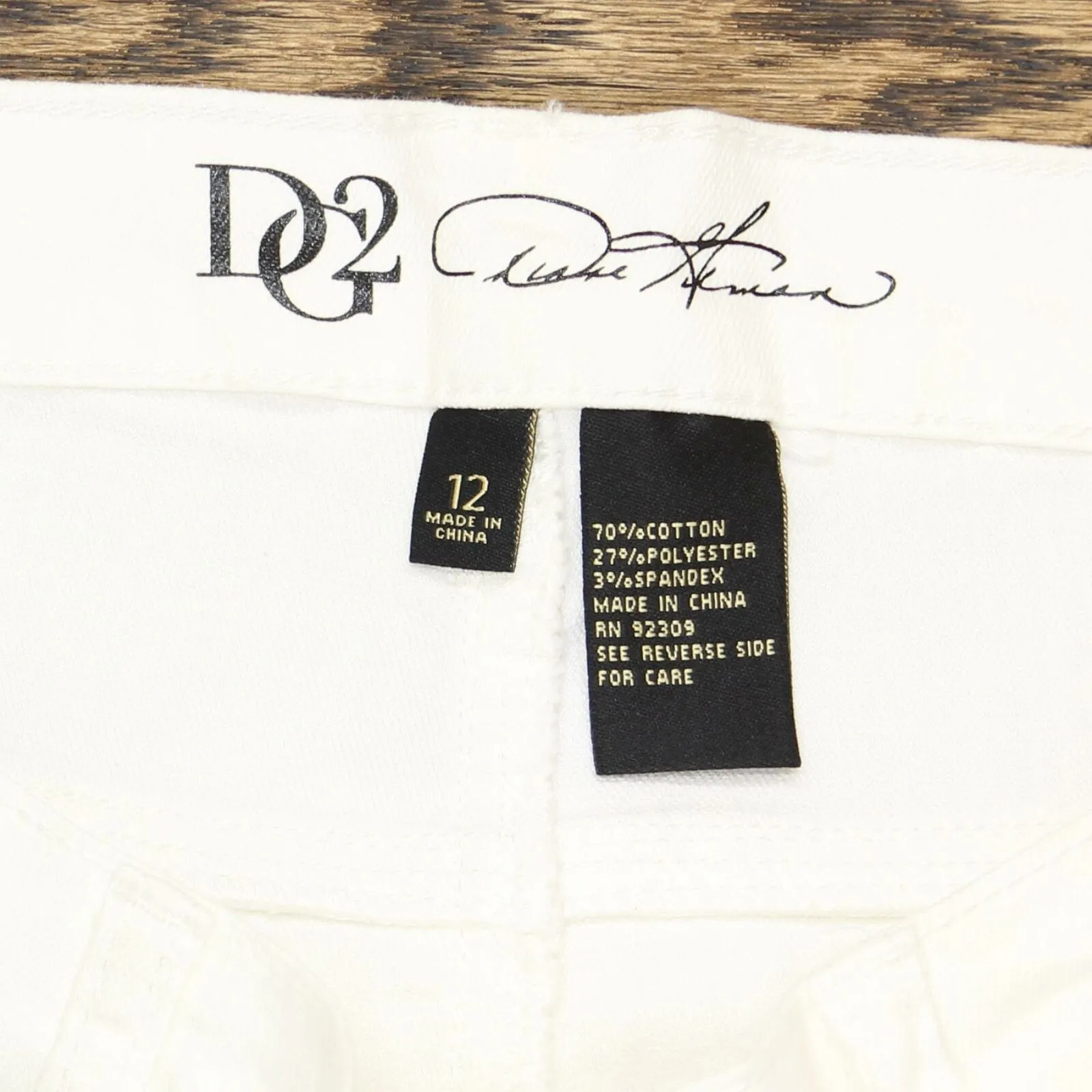 DG2 by Diane Gilman Glitter Spray Anniversary Skinny Jeans Ivory 12