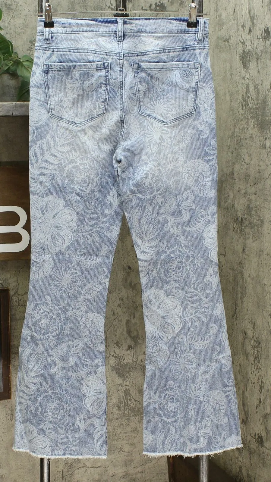 DG2 by Diane Gilman Women's Classic Stretch Printed Flare Jeans