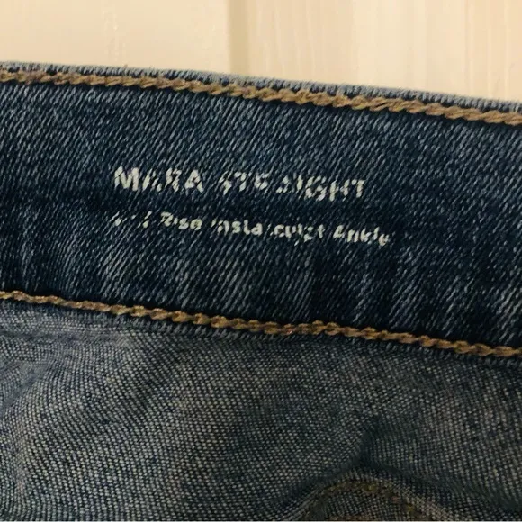 DL1961 blue faded jeans - Sz 30