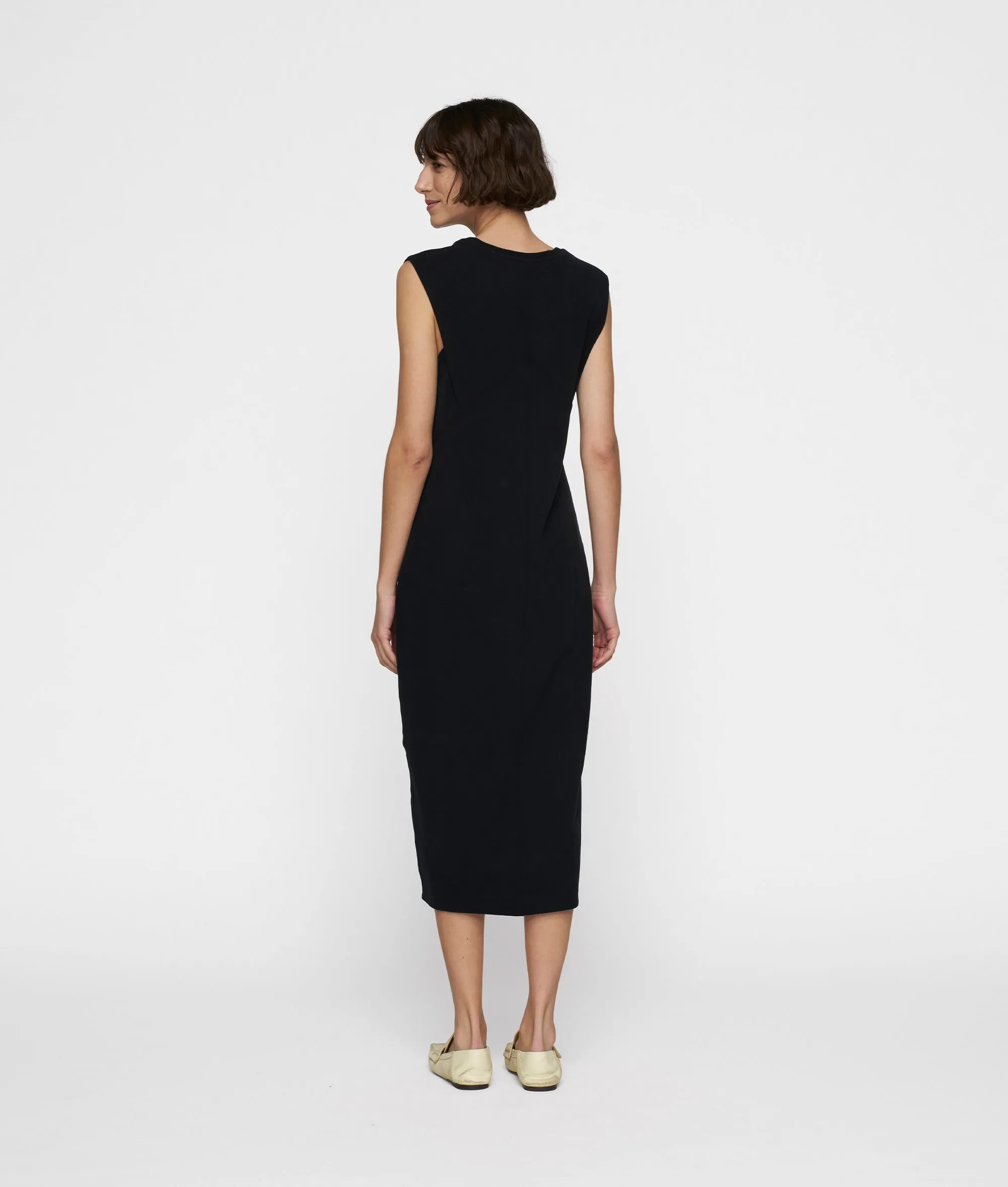 easy sleeveless dress | black
