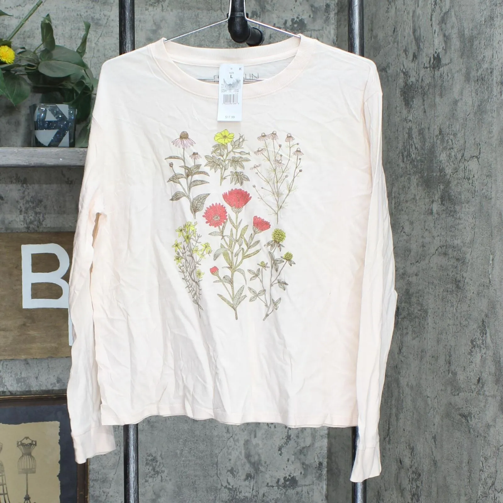 Fifth Sun Women's Botanical Floral Stem Long Sleeve Graphic T-Shirt VLIN4468