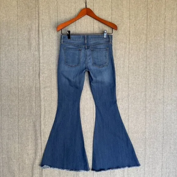 Free People Med Blue  Stretch Denim Low Rise 70s Extreme Flare Leg Jeans Size 29