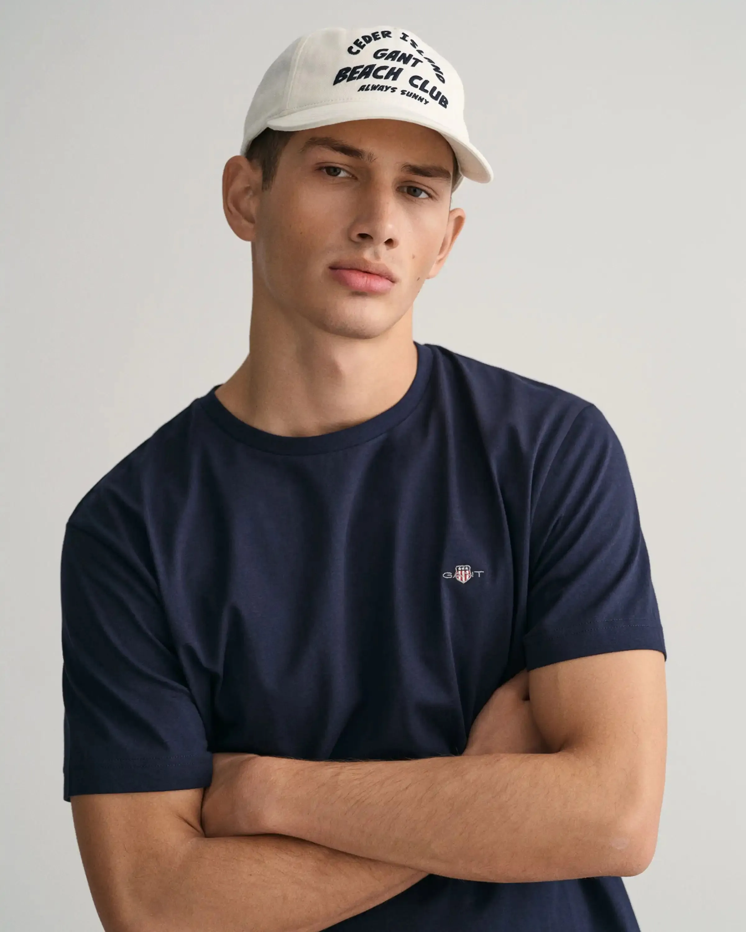 GANT Men's Regular Shield T-Shirt Evening Blue