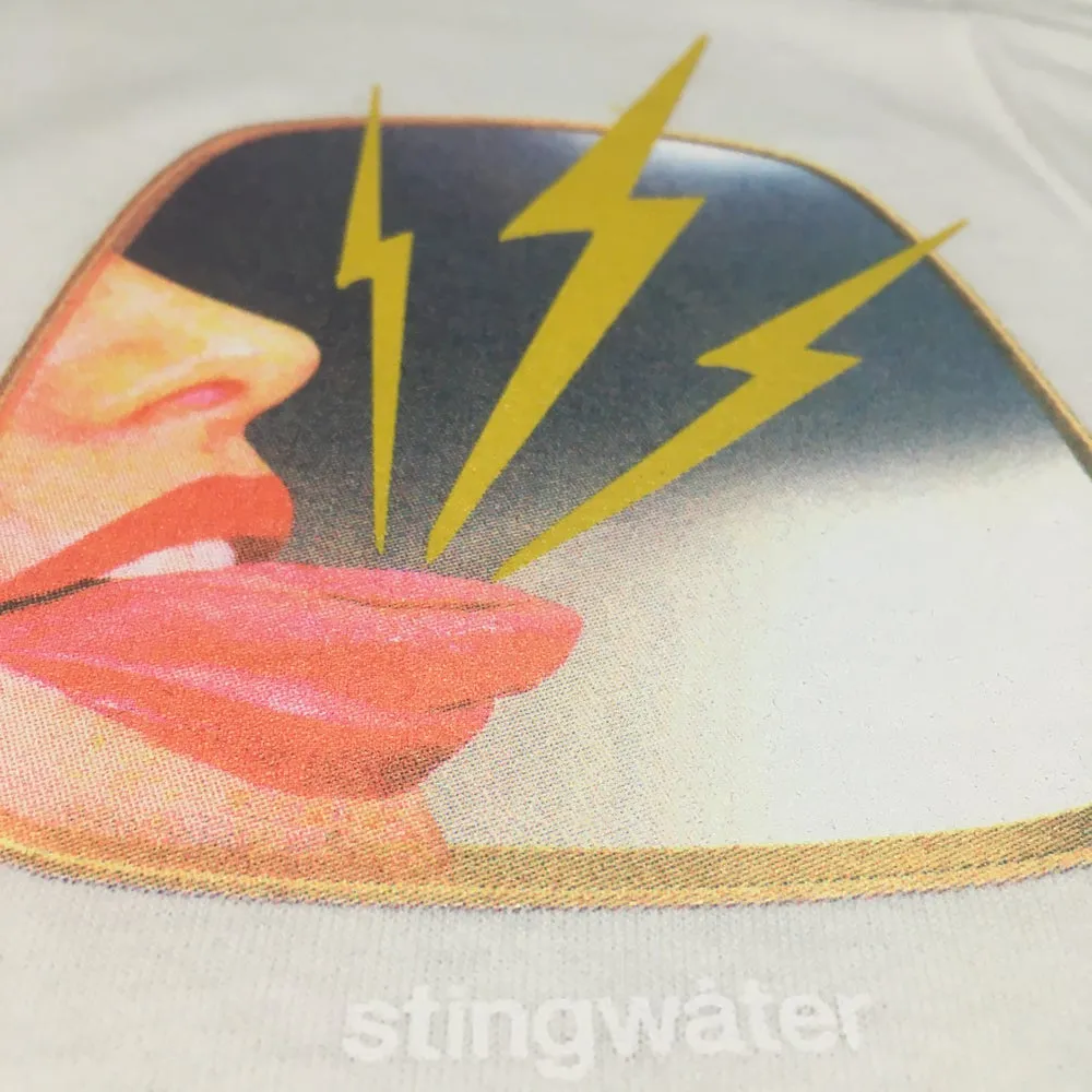 It stings the face T shirt white