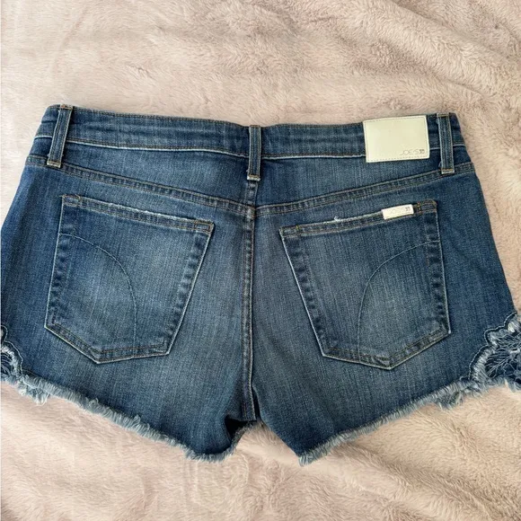 Joe’s Jeans Thula Cut-Off Denim Shorts SZ 30 Embroidered Floral Detailing