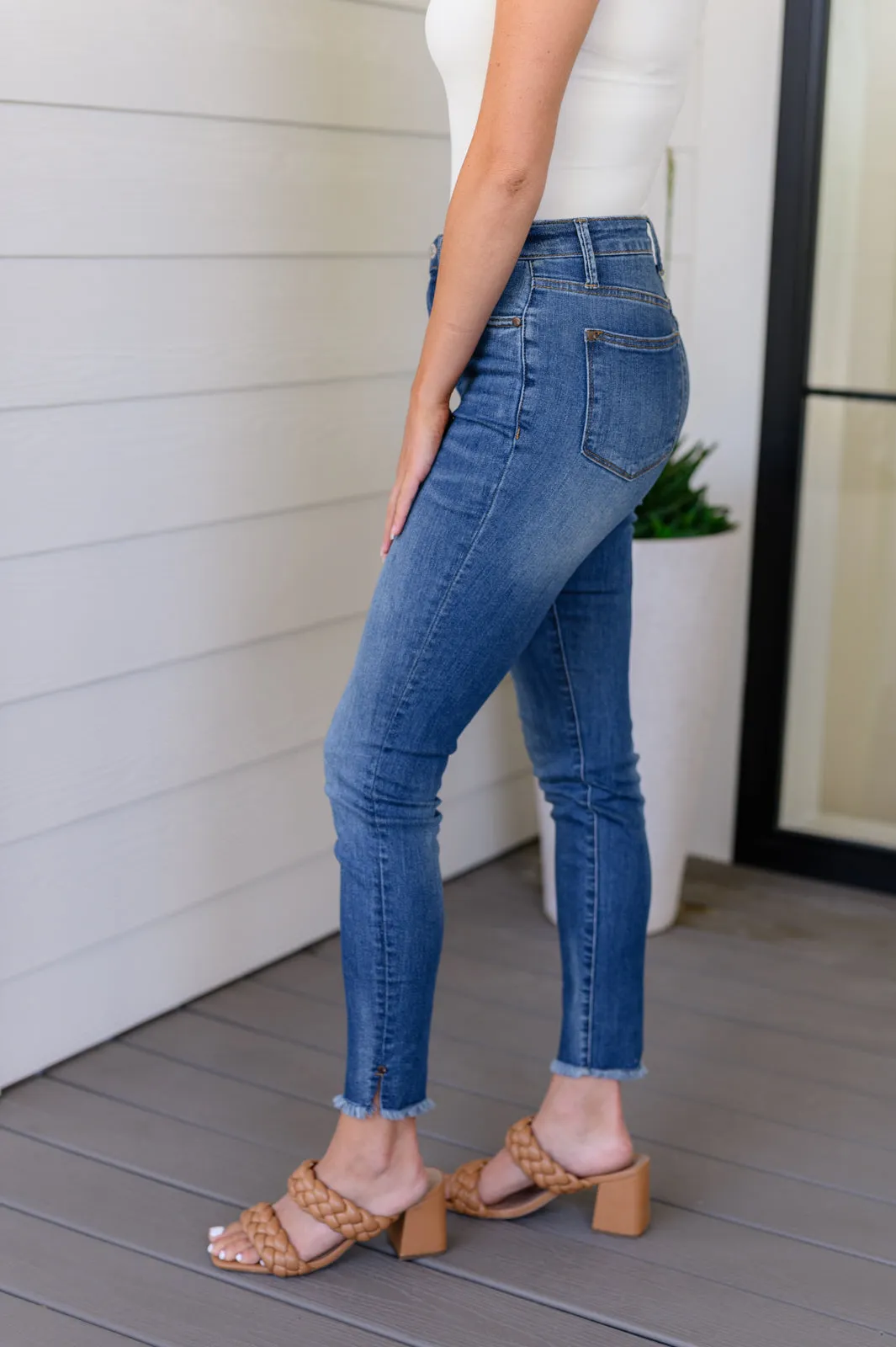 JUDY BLUE Amy High Rise Control Top Side Slit Skinny Jeans