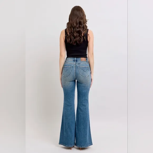 Judy Blue Mid Rise Tummy Control Vintage Wash Classic Flare Jeans Various NEW