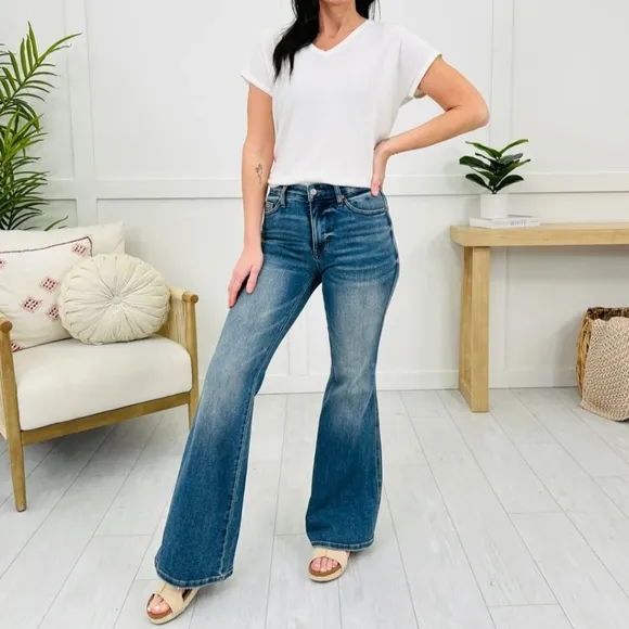 Judy Blue Mid Rise Tummy Control Vintage Wash Classic Flare Jeans Various NEW