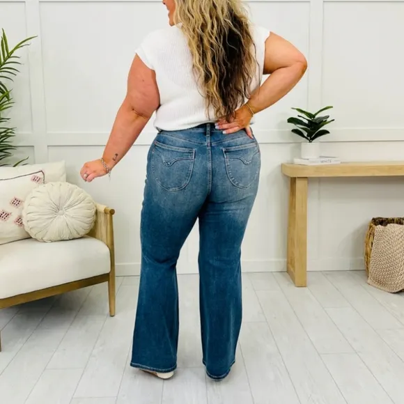 Judy Blue Mid Rise Tummy Control Vintage Wash Classic Flare Jeans Various NEW