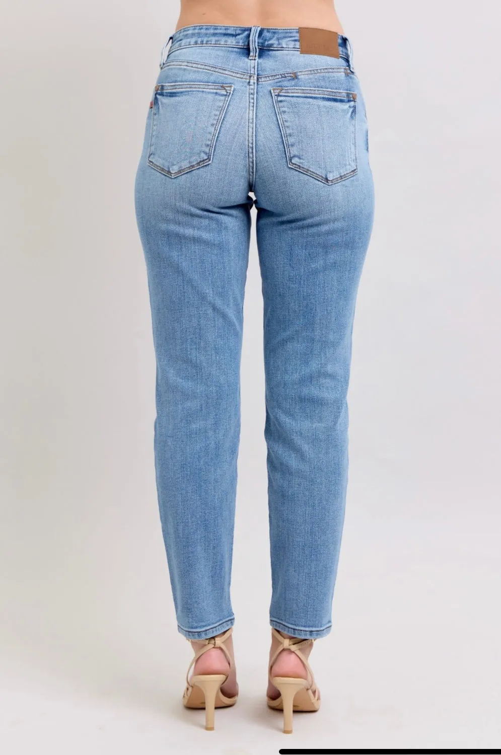 Judy Blue Vintage Mid Rise Slim Jeans