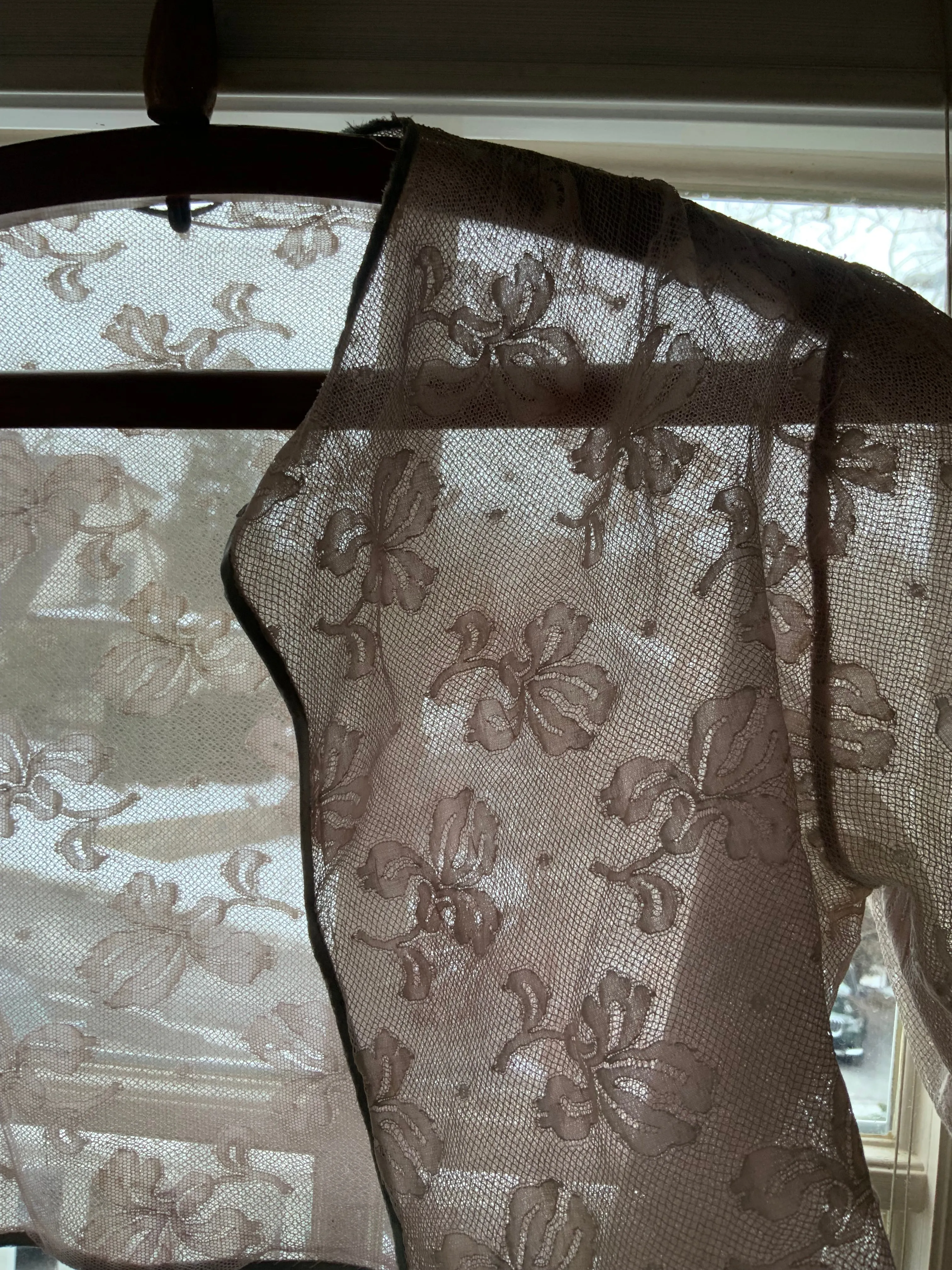 Lace Jacket lined in Tulle - 50s - 50J