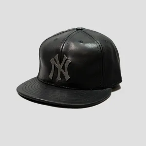 LEATHER FITTED HAT