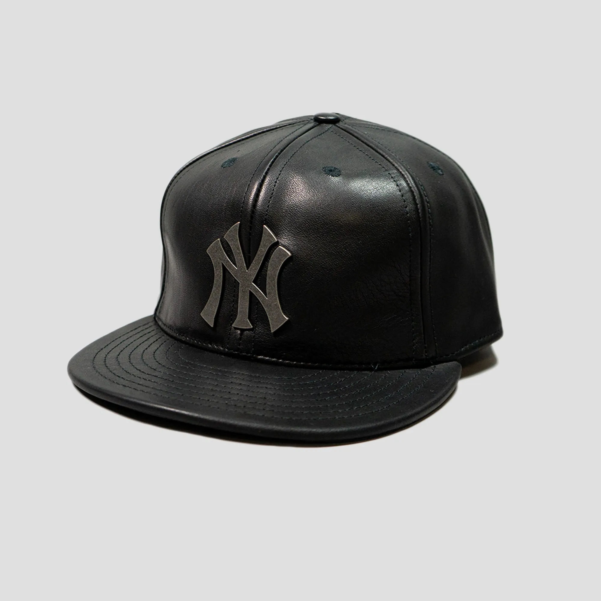 LEATHER FITTED HAT