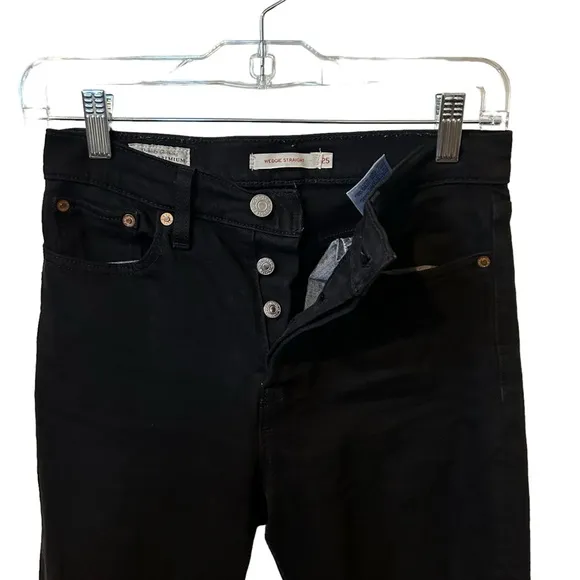 Levi’s Black Button Fly Wedgie Straight 97% Cotton Denim Jeans Size 25.