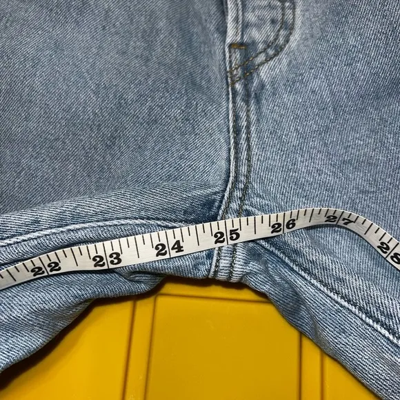 Levi’s Premium Wedgie Straight Fit Women’s Jeans -Light Wash