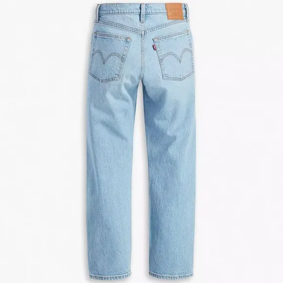 Levi’s Premium Wedgie Straight Fit Women’s Jeans -Light Wash