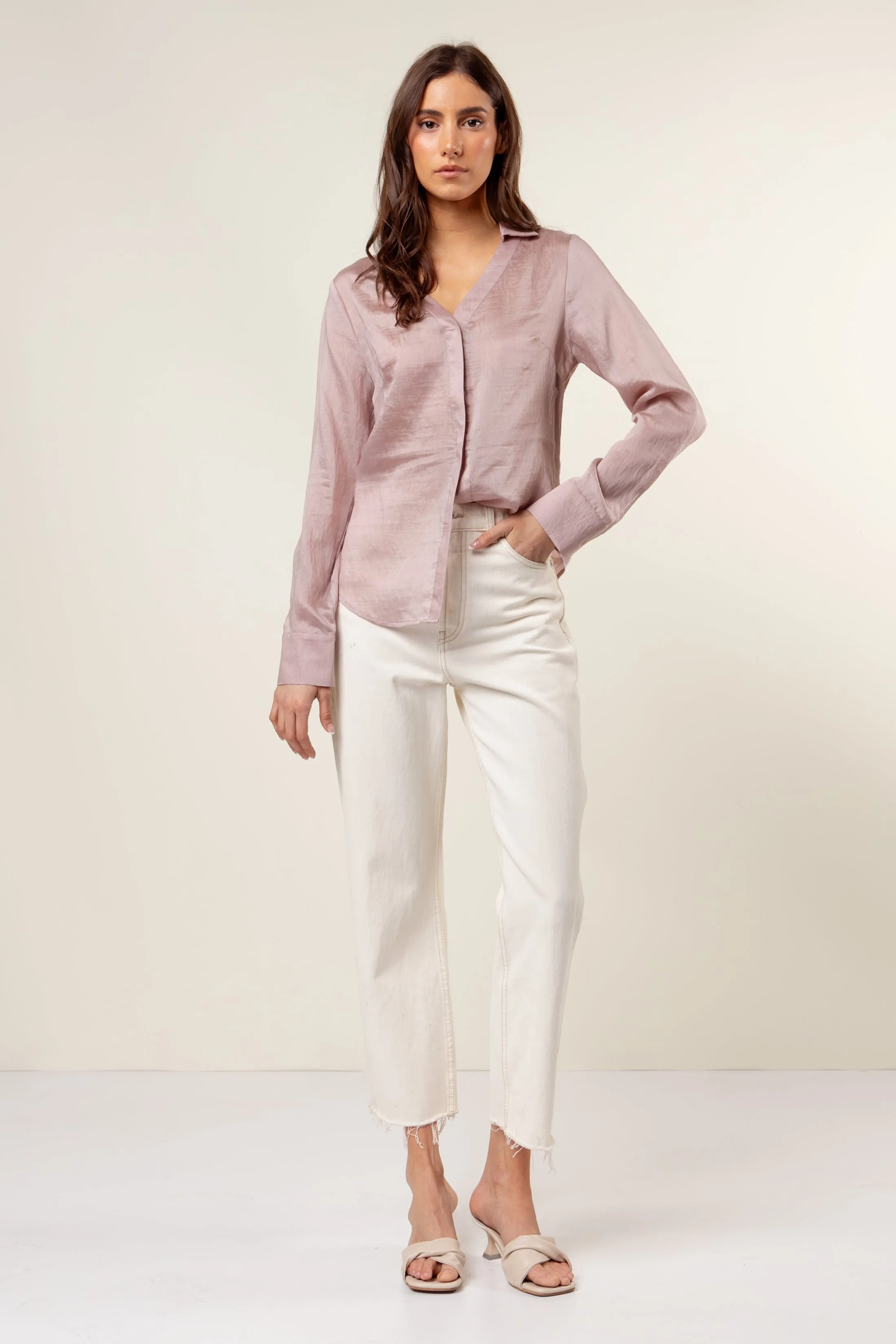 Linen Hidden-placket Blouse