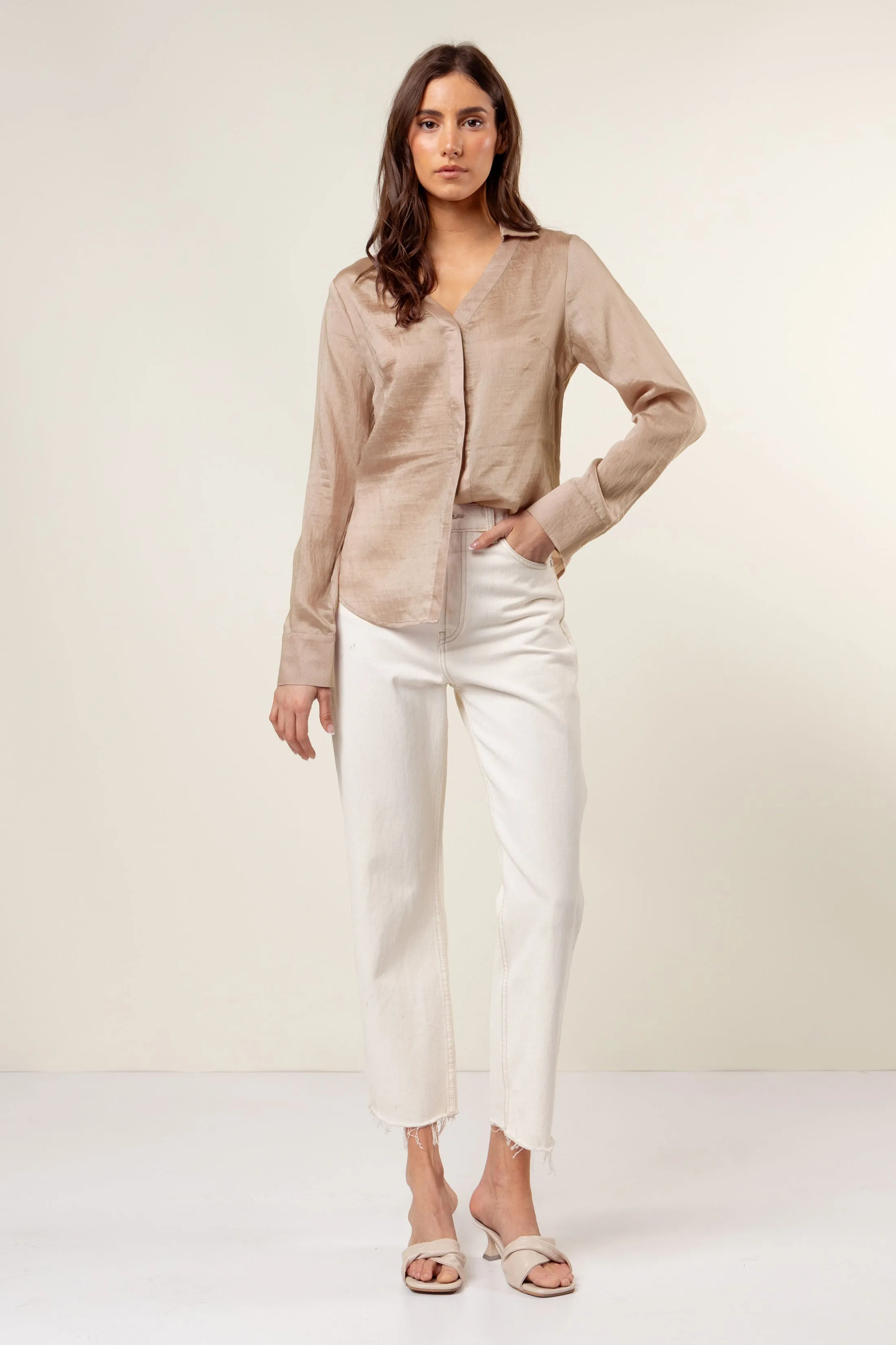 Linen Hidden-placket Blouse