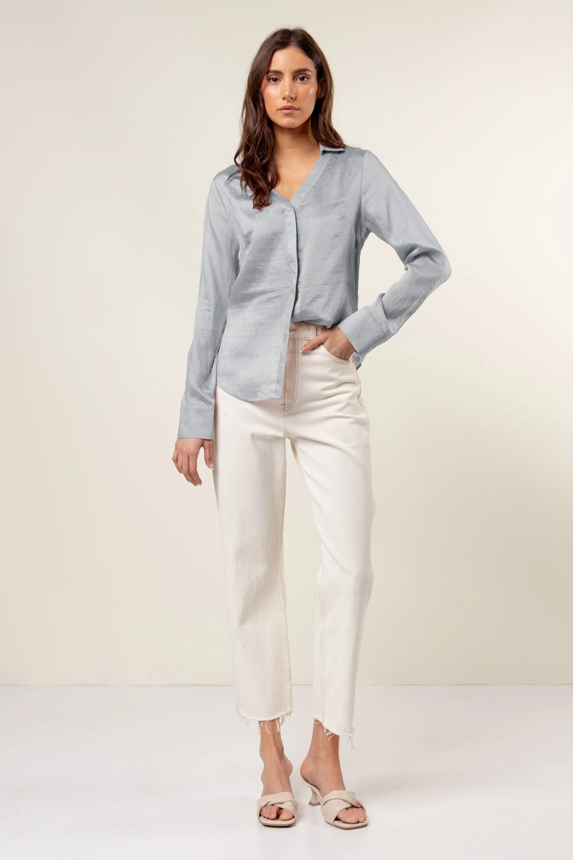 Linen Hidden-placket Blouse