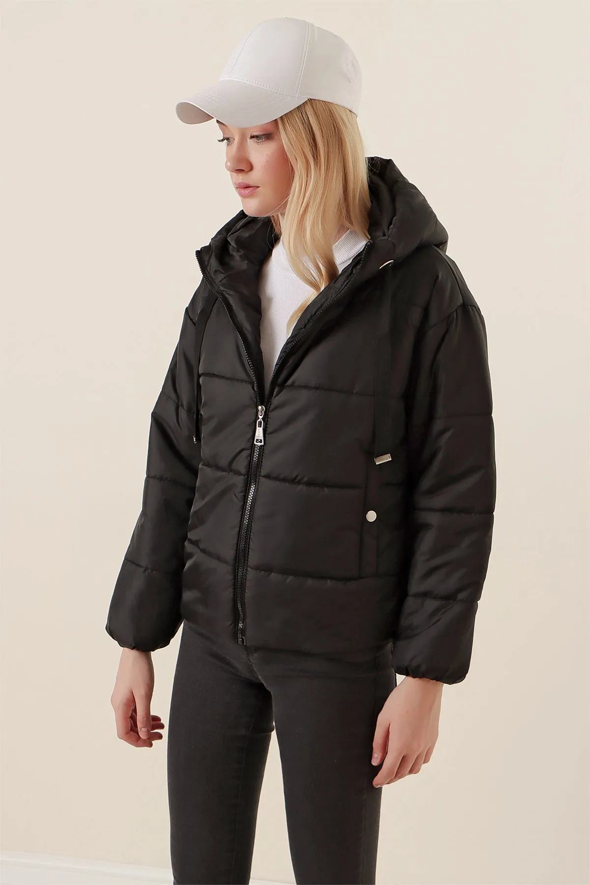 <tc>Manteau matelassé crop 5136</tc>