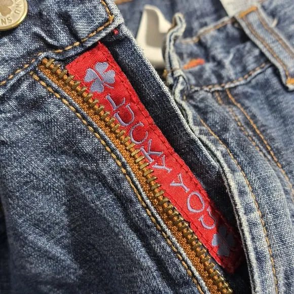 Lucky Brand Jeans Women 6 /28 Gene Montesano Dungaree Lowrise Bootleg 203 28x30