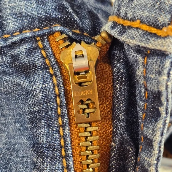 Lucky Brand Jeans Women 6 /28 Gene Montesano Dungaree Lowrise Bootleg 203 28x30