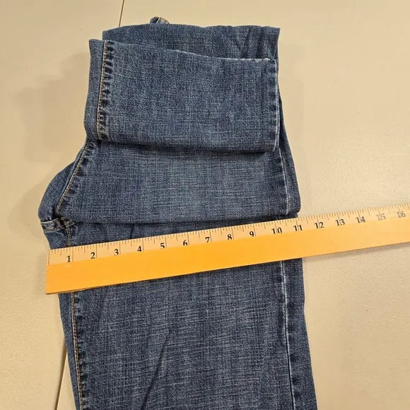 Lucky Brand Jeans Women 6 /28 Gene Montesano Dungaree Lowrise Bootleg 203 28x30