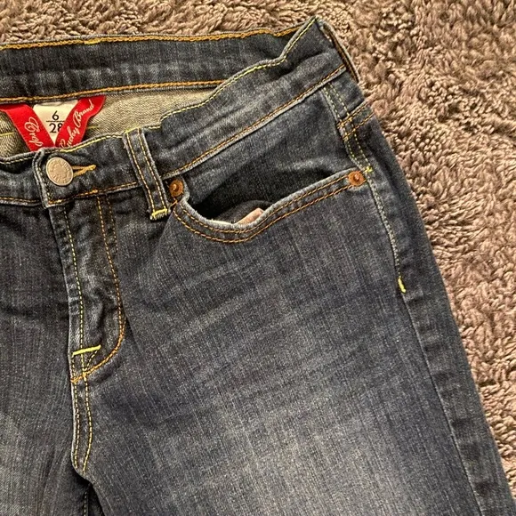 LUCKY BRAND Women’s Vintage Cropped Jeans