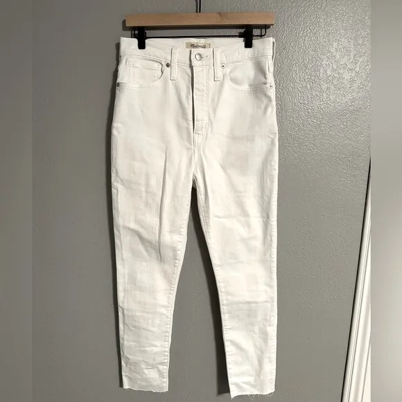 Madewell 11&quot; High-Rise Skinny Jeans in Pure White: Raw-Hem Edition in Size 28