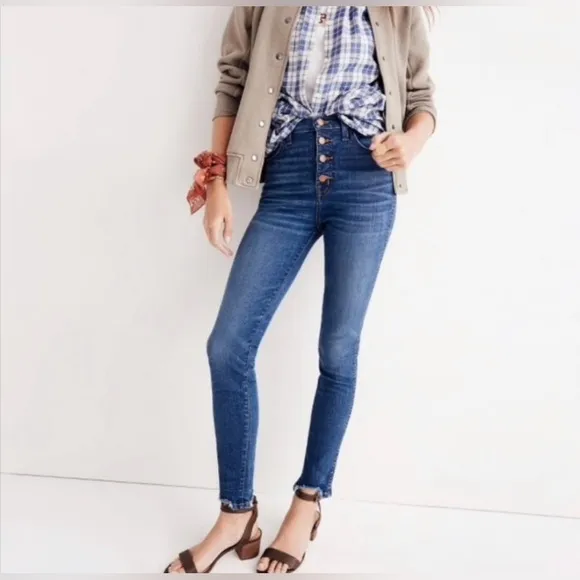 Madewell 9&quot; High Rise Skinny Button Fly Jeans in Size 25 P