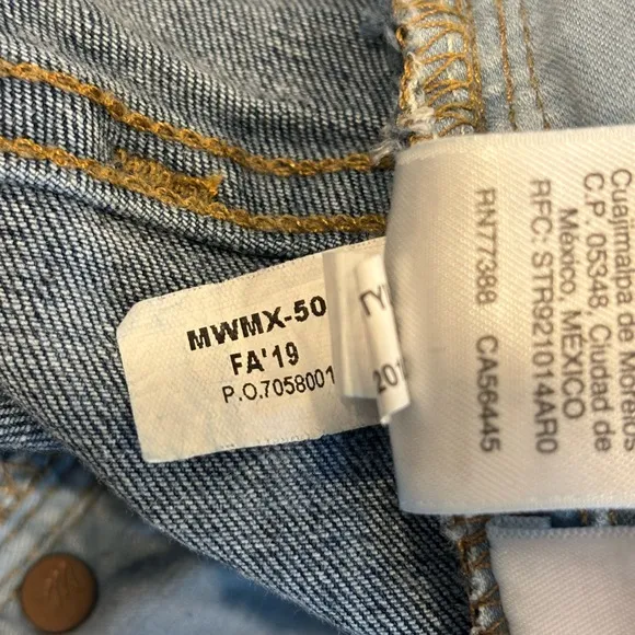 Madewell 9&quot; High Rise Skinny Button Fly Jeans in Size 25 P