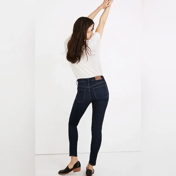 Madewell 9&quot; Mid-Rise Skinny Jeans in Orland Wash: TENCEL™M Denim Edition