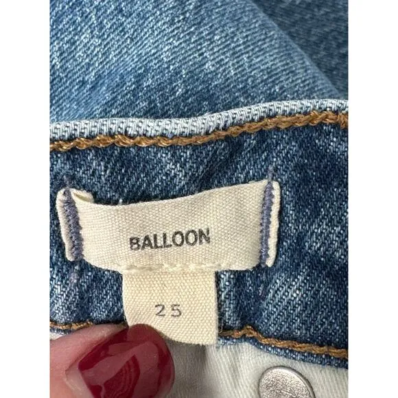 Madewell Balloon Jeans in Corson Medium Denim Wash Size 25