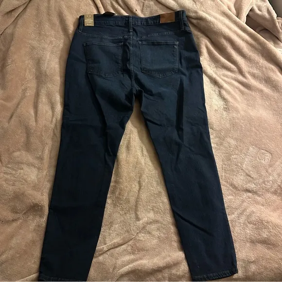 Madewell • curvy high rise skinny jeans
