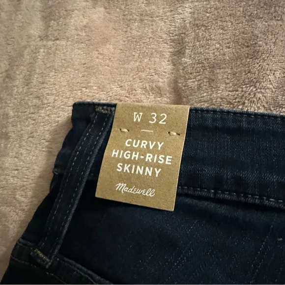 Madewell • curvy high rise skinny jeans