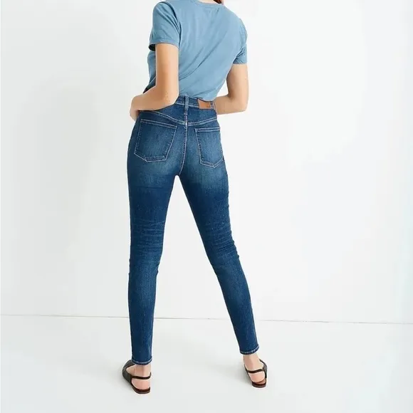 Madewell High-Rise Skinny Jeans In Ames Wash Button-Front Edition