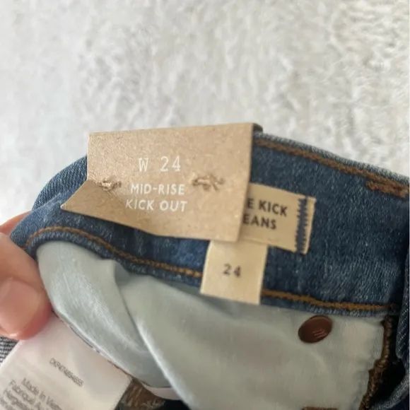 Madewell Mid Rise Kick‎ Out Jeans Frayed Raw Hem Ankle Length Flare NWT
