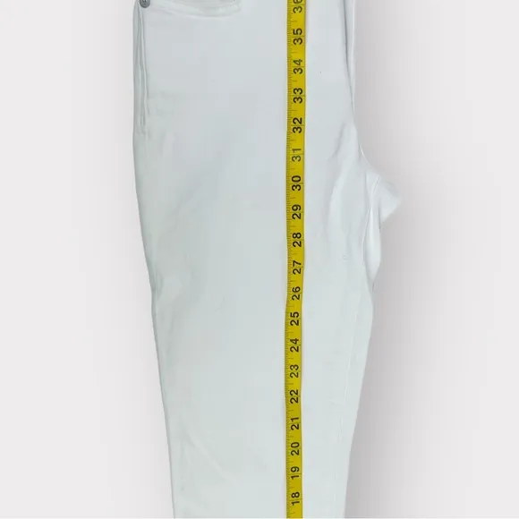 Madewell Tall 9&quot; Mid-Rise Skinny Jeans in Pure White 26 Tall