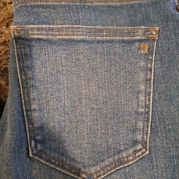 Madewell Tall Mid Rise Kick Out Jeans Raw Hem Edition Sz 25T NWT Style NJ436