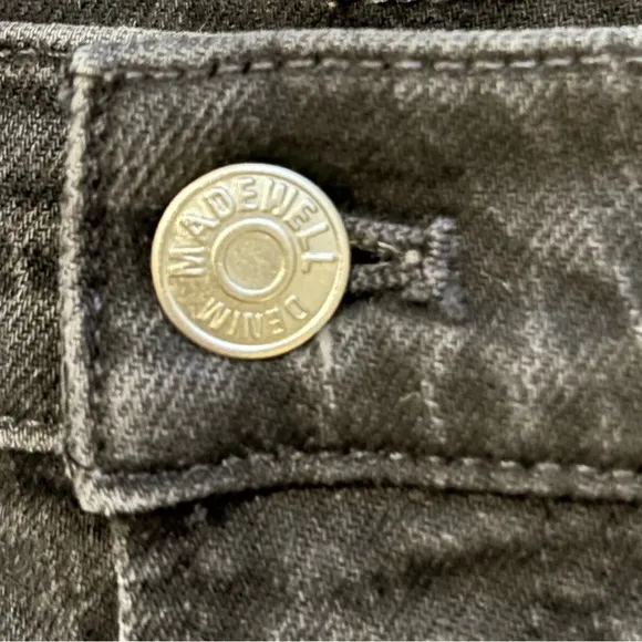 Madewell The ‘90s Straight Jeans in Black (Belmere Wash) Size 31. NWOT