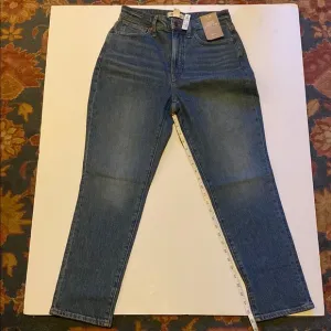 Madewell. The Curvy Perfect Vintage Jean. Size 28.