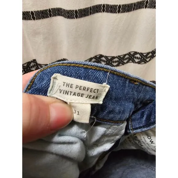Madewell The Perfect Vintage Jean medium wash raw hem size 31